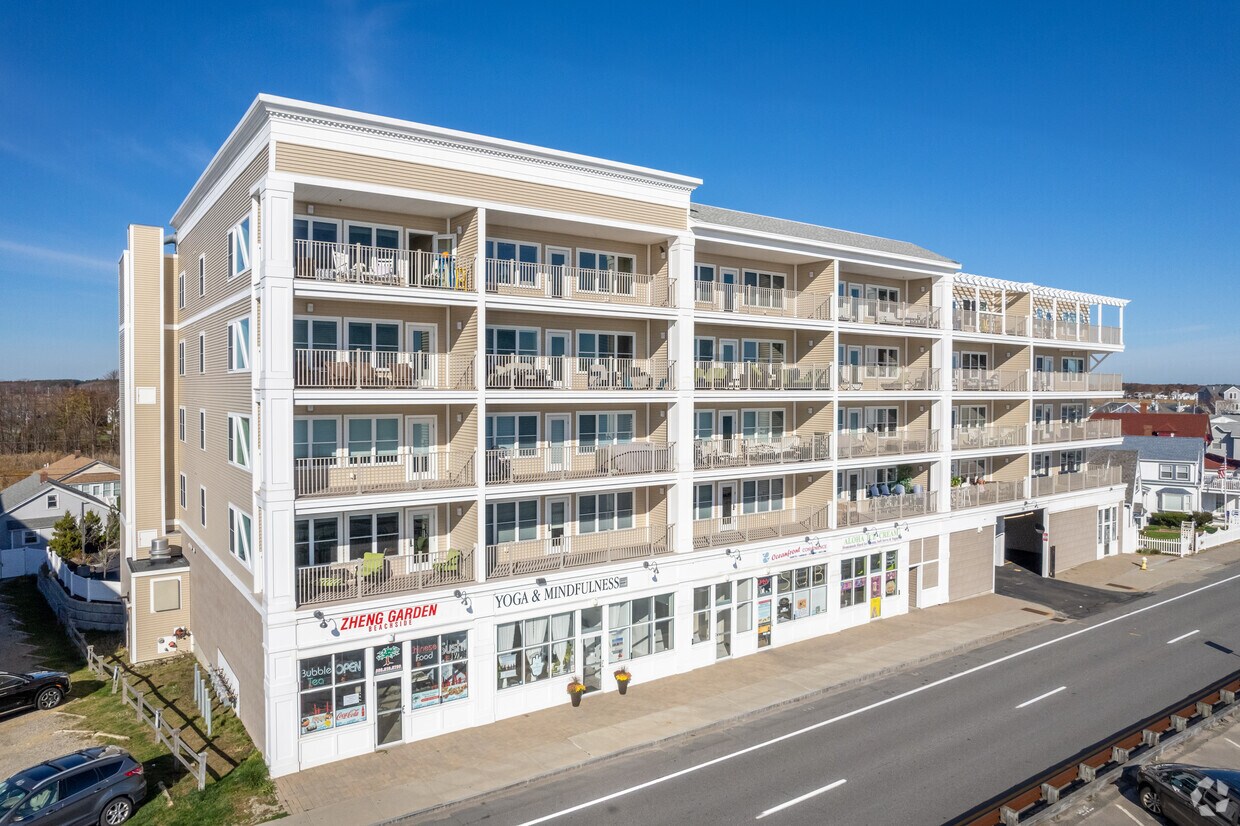 339345 Ocean Blvd, Hampton, NH 03842 Apartments in Hampton, NH