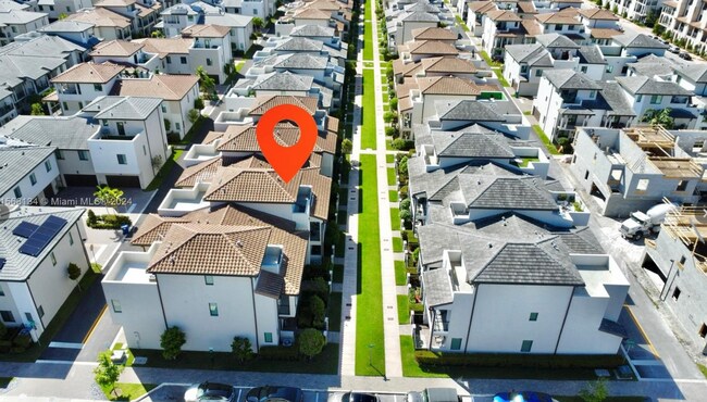 Foto del edificio - 4619 NW 83rd Pky
