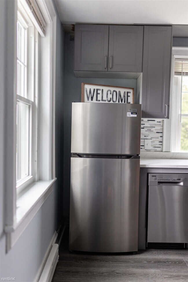 Foto del edificio - 1 br, 1 bath Triplex - 40 East 1st Avenue ...