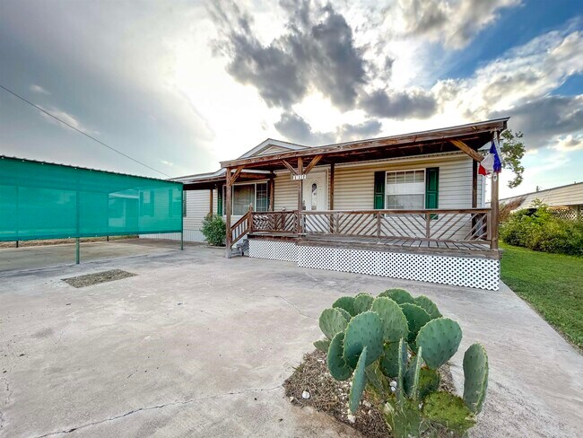 Building Photo - 112 Blossum Blvd