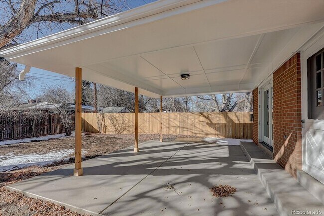 Building Photo - 3273 S Florence Ct