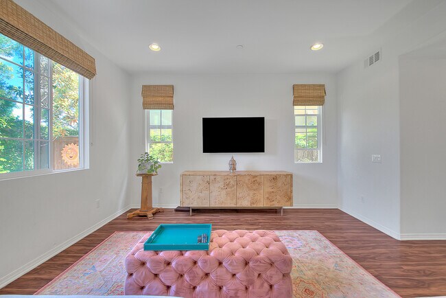 Building Photo - 10541 Sausalito Ct