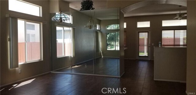 Foto del edificio - 39813 St Honore Dr