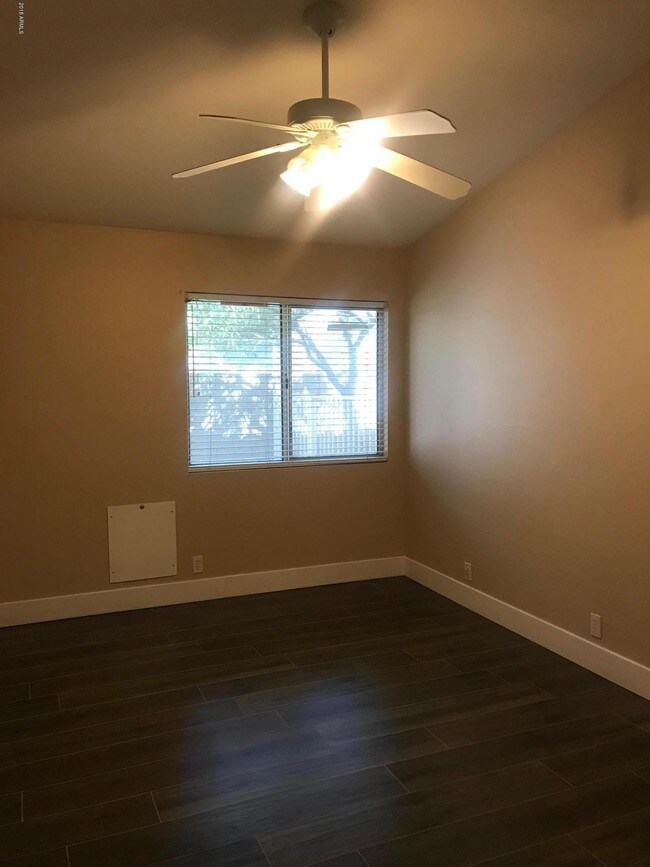 Building Photo - 6478 W Tonopah Dr