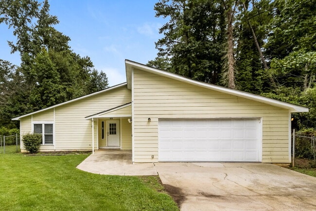 Building Photo - 6270 Beethoven Cir