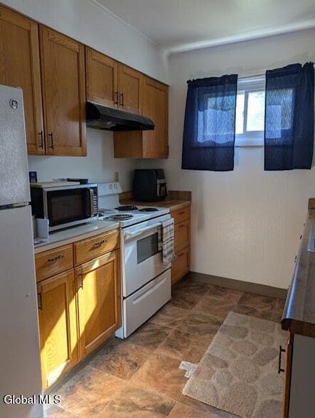 Primary Photo - 6659 NY-32