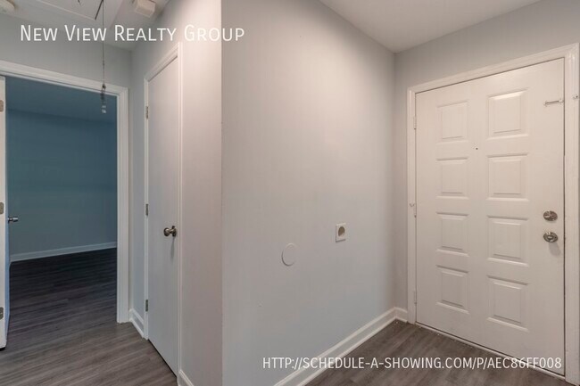 Building Photo - 8524 Barncliff Rd