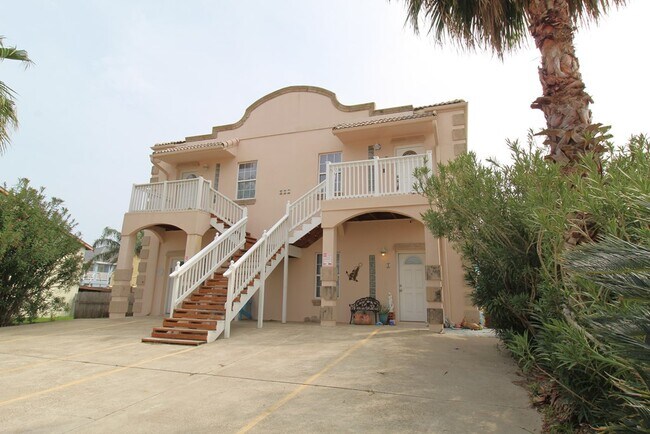 Foto del edificio - 107 E Swordfish St