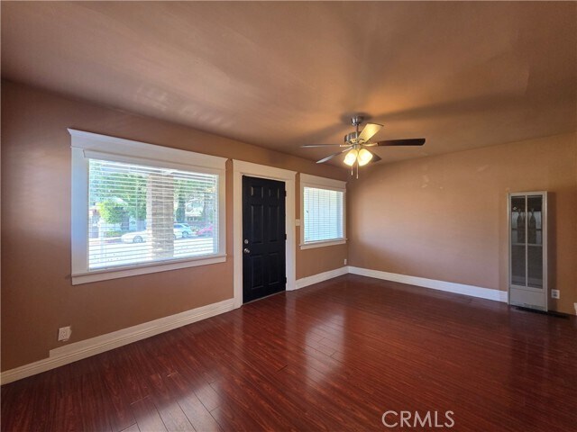 Foto del edificio - 1176 N Park Ave