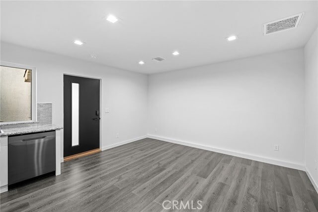 Foto del edificio - 915 Cornell Dr