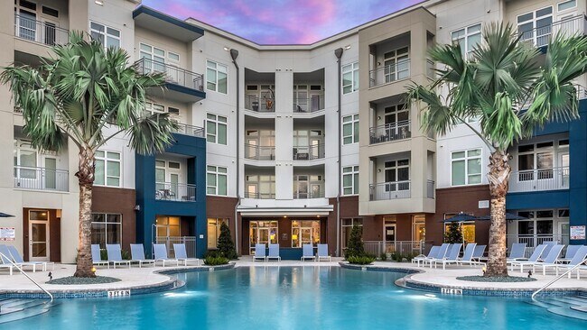 Building Photo - 7511 Solstice Cir