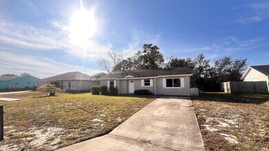 Building Photo - 2401 Pavilion Terrace