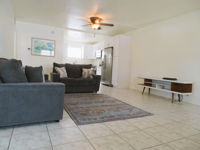 Building Photo - 4532 Bougainvilla Dr