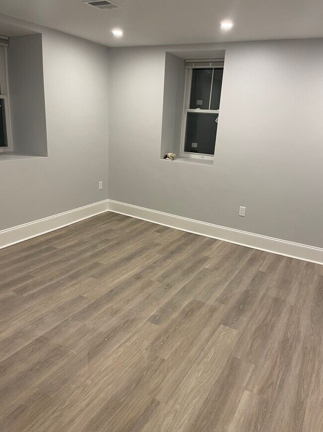 Building Photo - No Brokers Fee, No Security Deposit, In-Unit Washer and Dryer, Central Heat/AC, New Construction