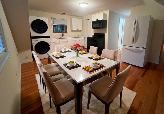 Kitchen - 19 Cook Rd