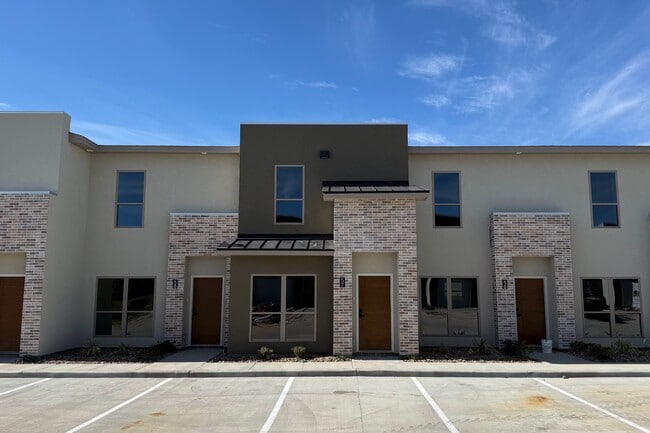 Foto del edificio - The Grove at Del Mar