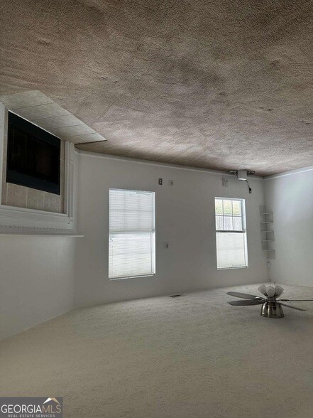 Foto del edificio - 9268 Clb Vw Trce