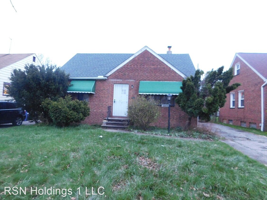 Primary Photo - 3 br, 1 bath House - 3807 Strandhill Rd