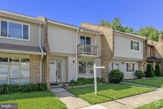 Building Photo - 1118 Shannon Pl