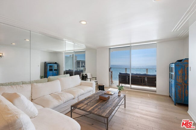 Foto del edificio - 22548 Pacific Coast Hwy