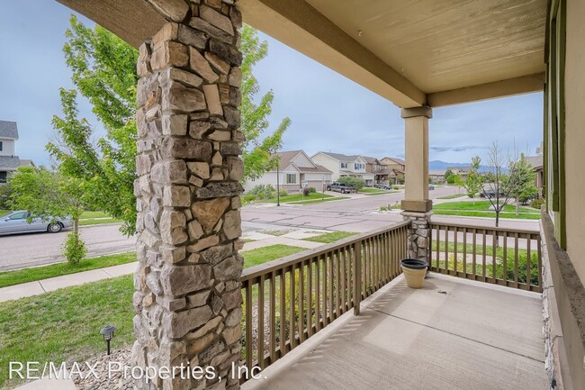 Building Photo - 5 br, 3 bath House - 8208 Hollygrape Ln.