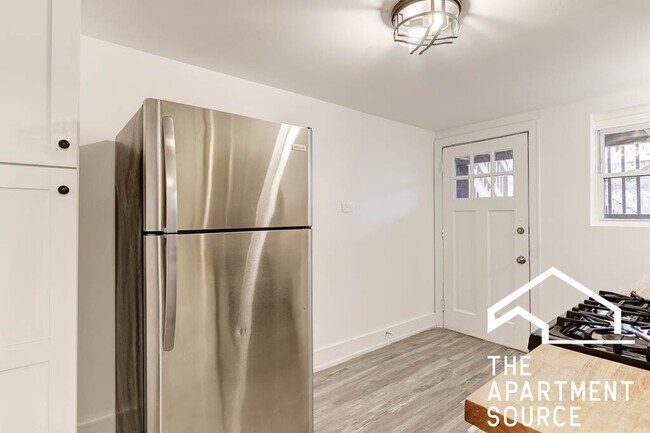 Foto del edificio - 3754 W Huron St