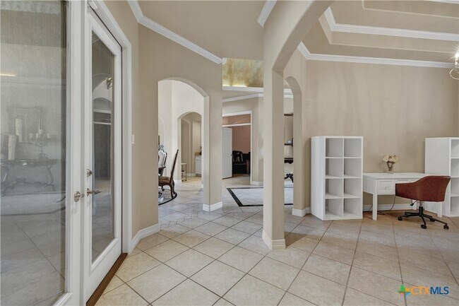 Building Photo - 9752 Trophy Oaks Dr