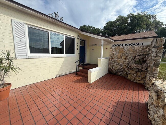Building Photo - 465 Briarcliff Ave