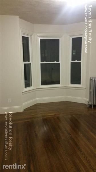 Building Photo - 100 Malden St