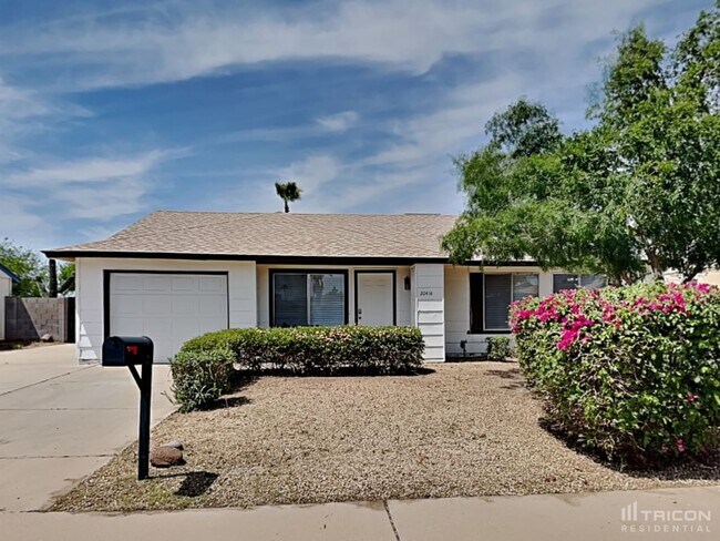 Building Photo - 20414 N 14th Avenue Phoenix AZ
