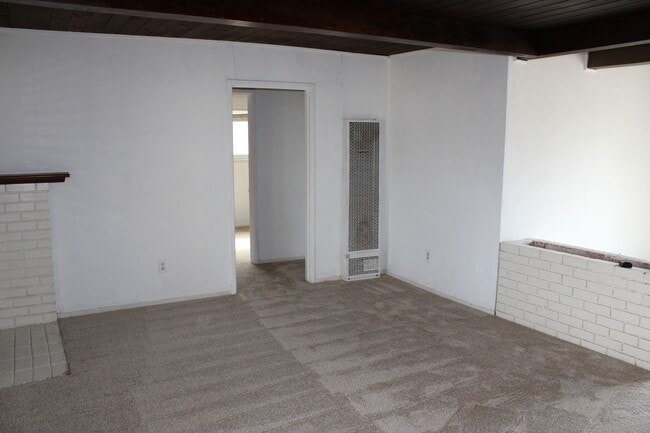 Foto del edificio - 3 bed 1 bath home