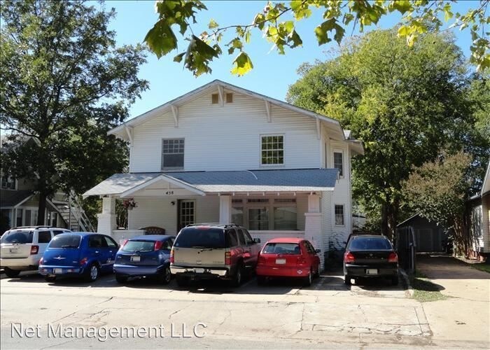 Primary Photo - 458 College Ave
