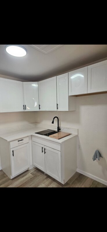 Foto del edificio - 347 Ware Blvd