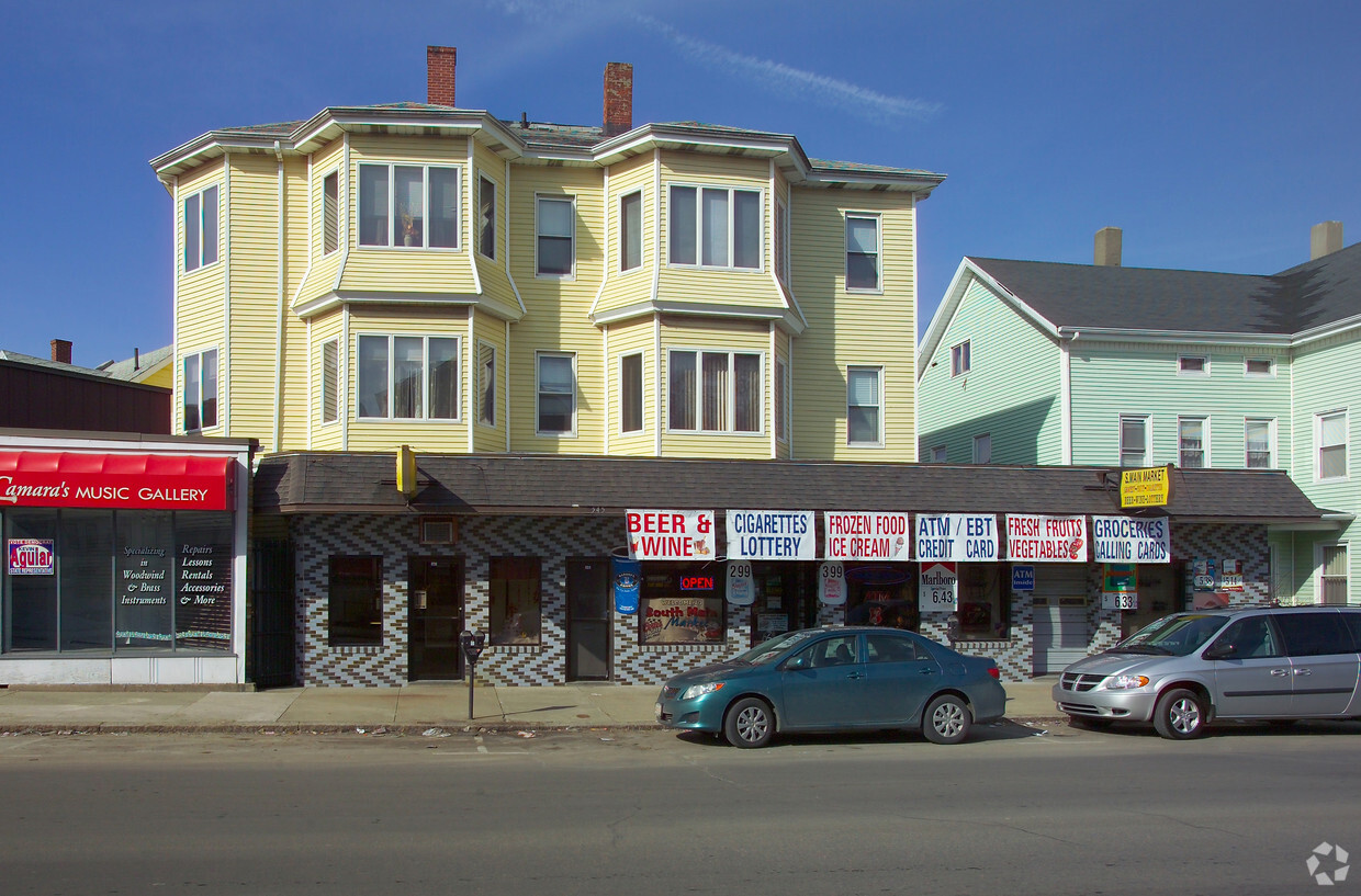 Building Photo - 543-547 S Main St