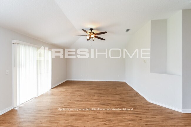 Building Photo - NEW BEAUTIFULLY RENOVATED HOME!