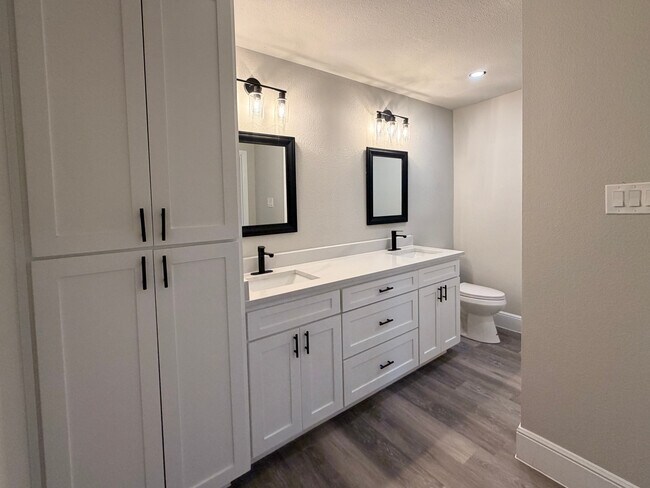 Foto del edificio - 7129 Southridge Trail