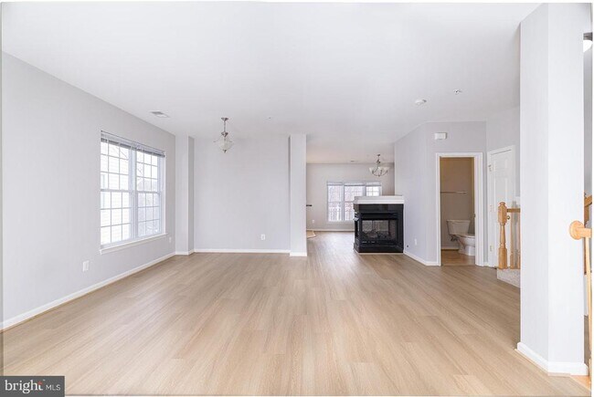 Foto del edificio - 12446 Liberty Bridge Rd