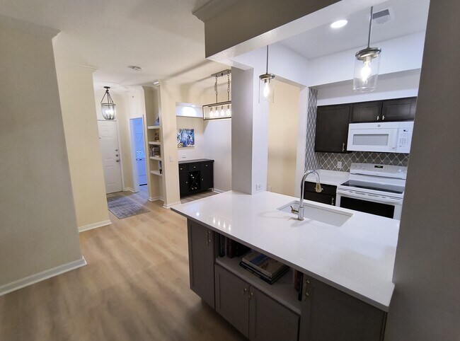 Building Photo - 7493 S Quail Cir