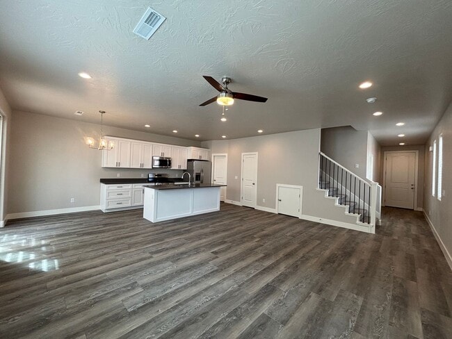 Building Photo - BRAND NEW TOWNHOME FOR RENT!