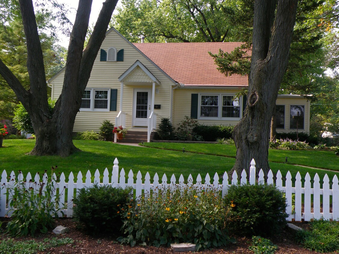 Foto principal - 1312 Elmore Ave