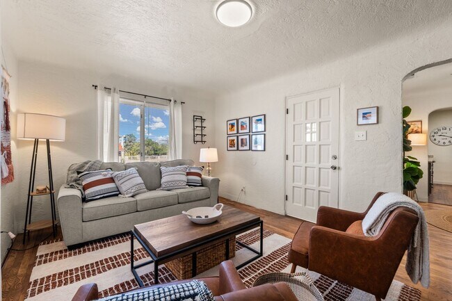 Foto del edificio - Fully Furnished Home!