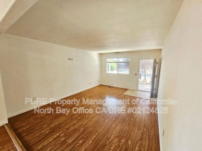 Building Photo - 780 El Rio St