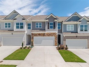 Building Photo - 211 Stoneybrook Dr