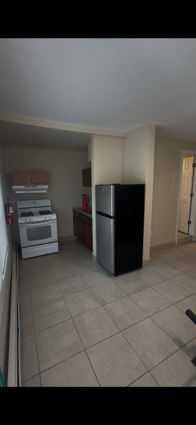 Foto del edificio - 250 Hancock Ave