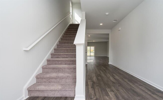 Foto del edificio - 568 Turpentine Trl