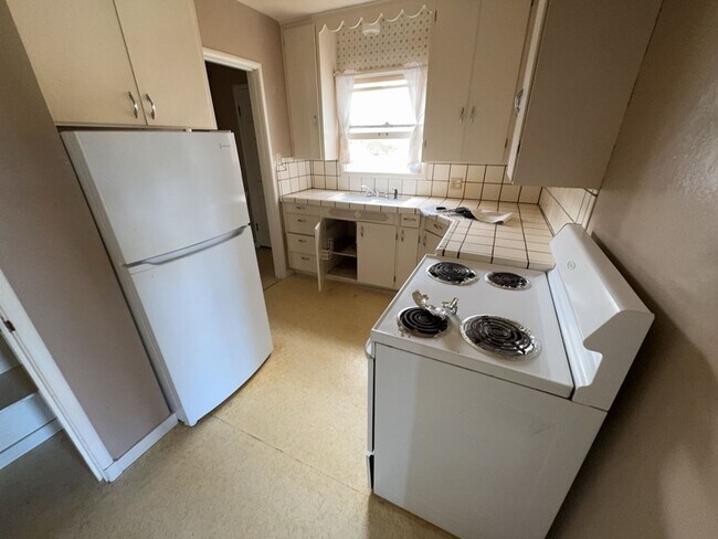 Foto del edificio - 2 Bed 1 Bath Home Just minutes away from C...