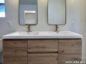 Foto del edificio - 426 E Woodlawn Ave