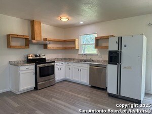 Foto del edificio - 74 McCoy Ln