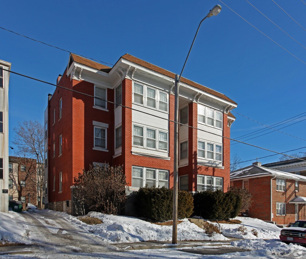 Primary Photo - 210-212 W 36th St