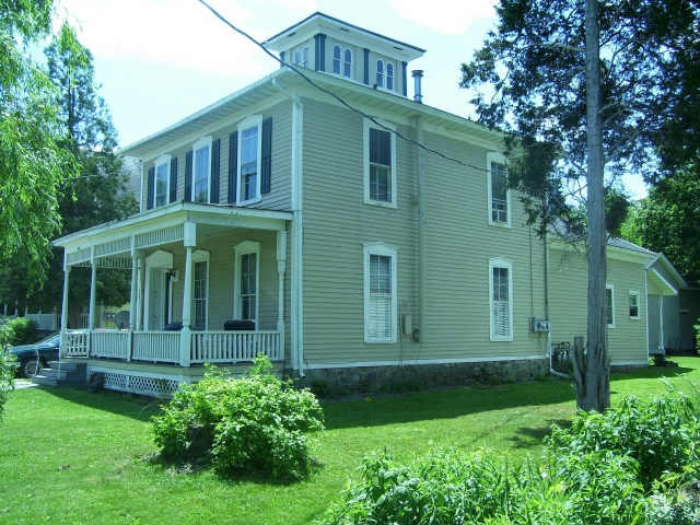 Foto principal - 183 S Main St